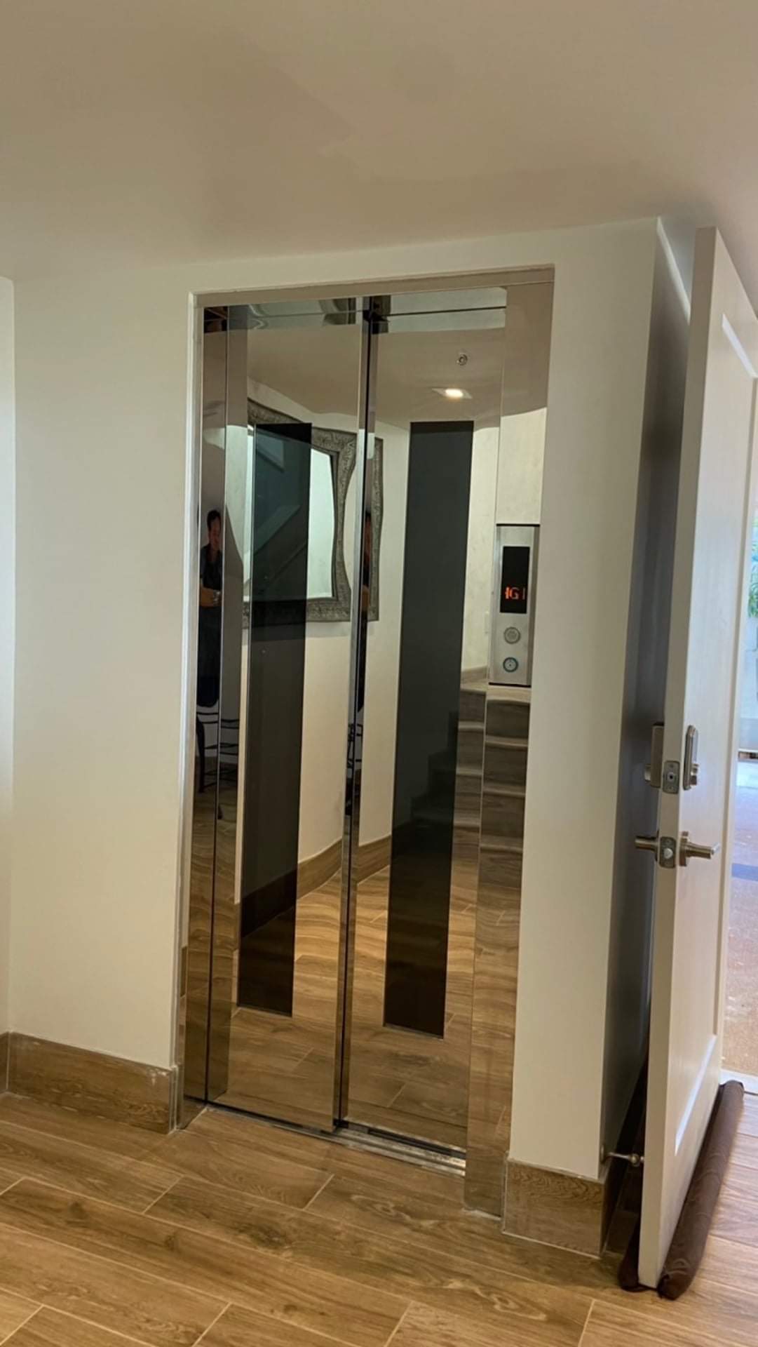 Tôi cho thuê nhà mới, hai mặt tiền, Phương Liệt, 106m2x 4T vỉa hè 29 Tr - Ảnh chính